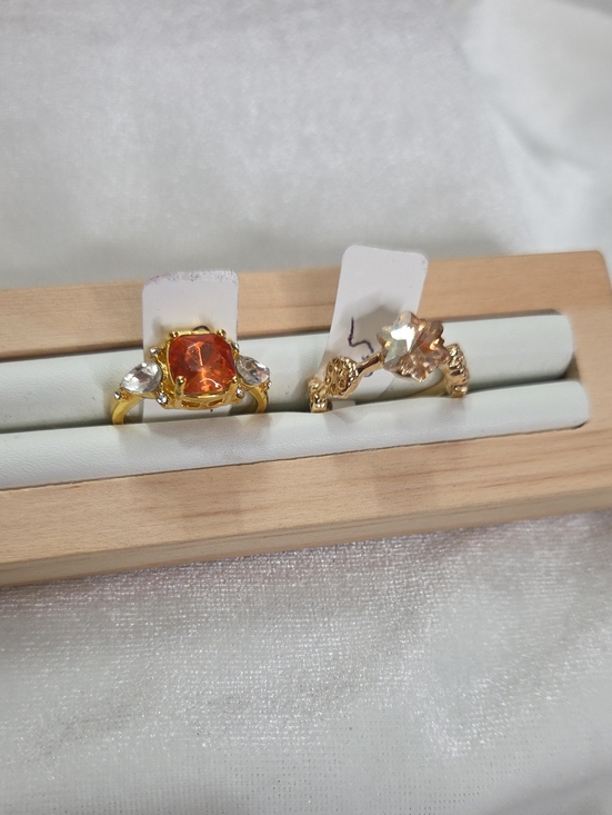None Jewelry - Lot of 2 Fashion Rings Orange Square Setting Gold Snowflake Setting Rings Sz 8.5